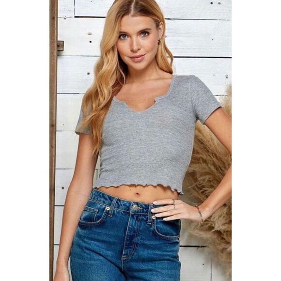 Hearts & Hips bundle various sizes crop top - Picture 2 of 3